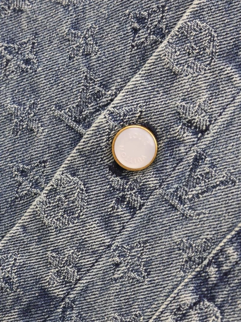 WaterResistant Louis Vuitton Shirts 138560