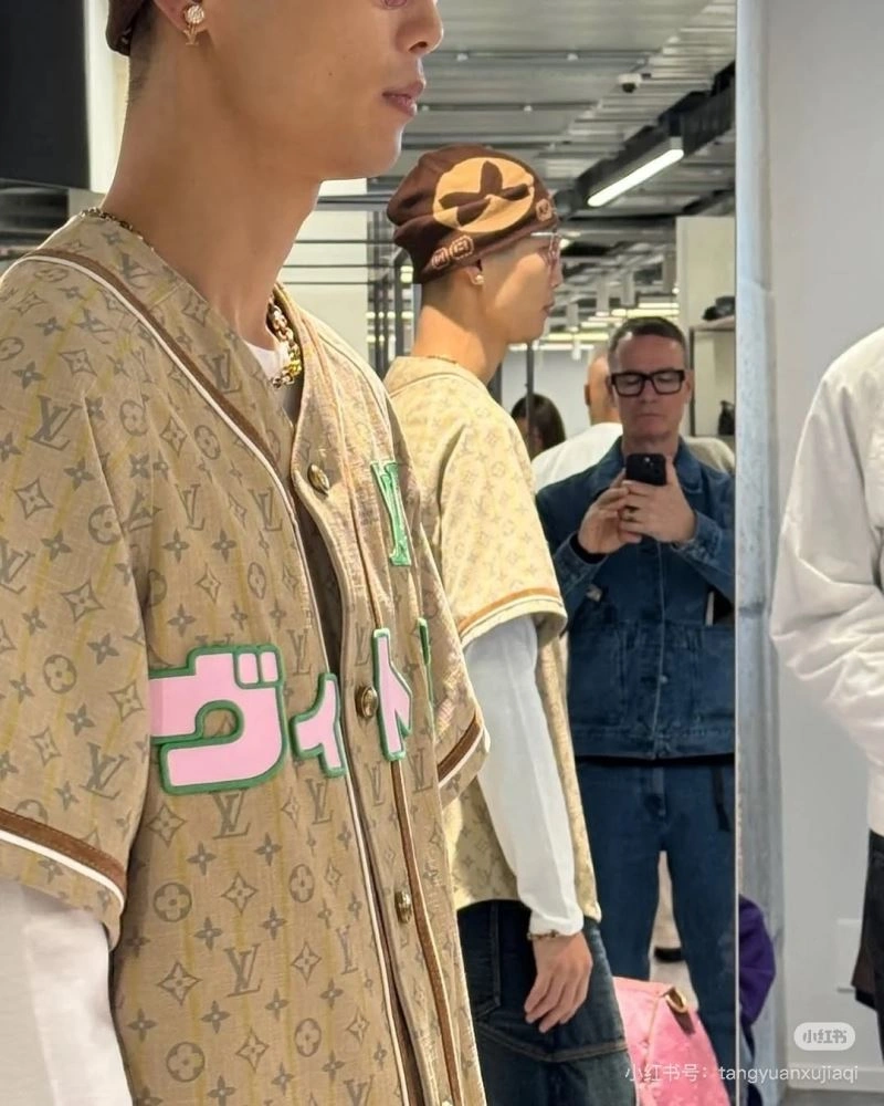 Effortless Louis Vuitton Shirts 138556