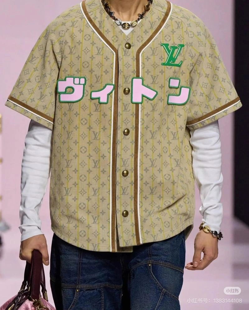 Effortless Louis Vuitton Shirts 138556