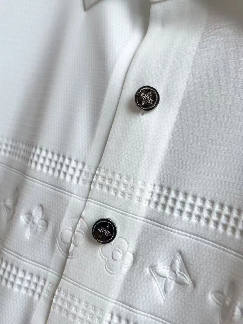 Functional Louis Vuitton Shirts 131979