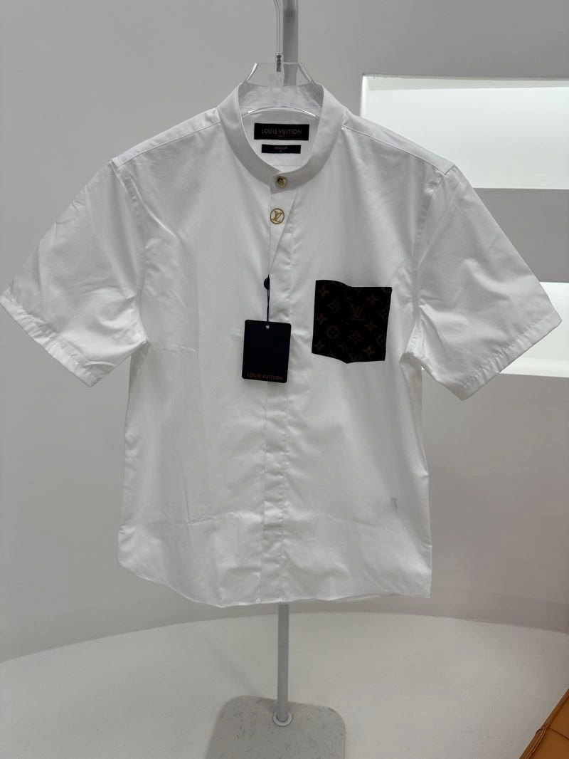 Sporty Louis Vuitton Shirts 139039