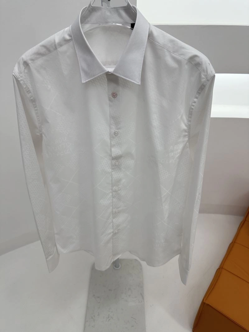 Functional Louis Vuitton Shirts 139007