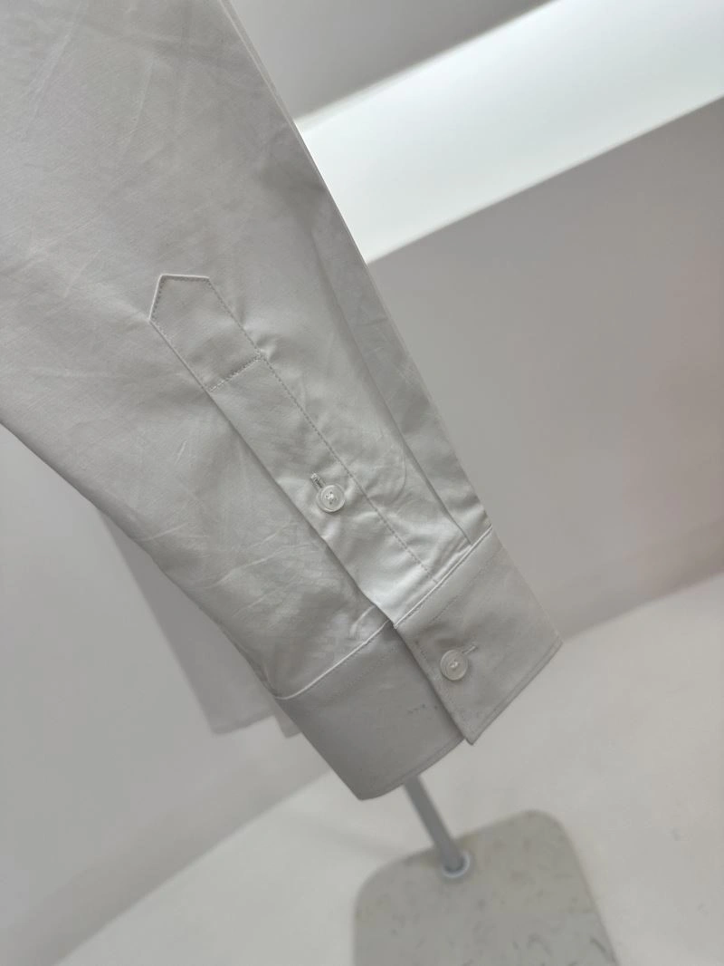Functional Louis Vuitton Shirts 139007