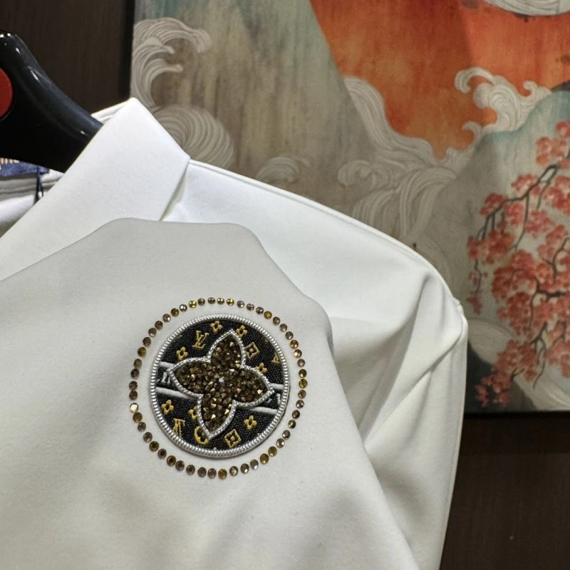 Functional Louis Vuitton Shirts 137518