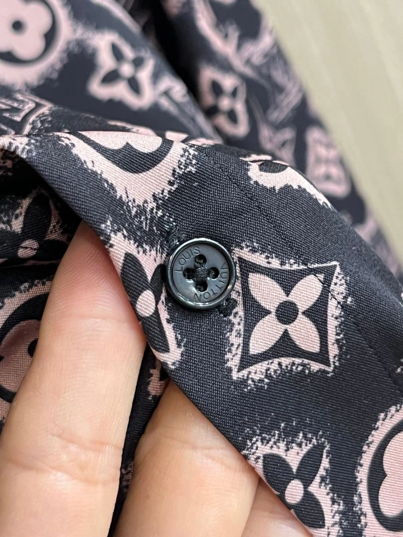 Louis Vuitton Shirts Vibrant 137509