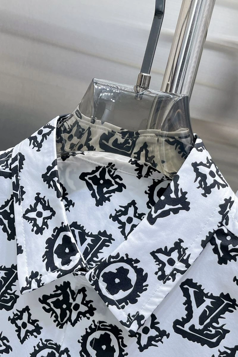 Affordable Louis Vuitton Shirts 137497