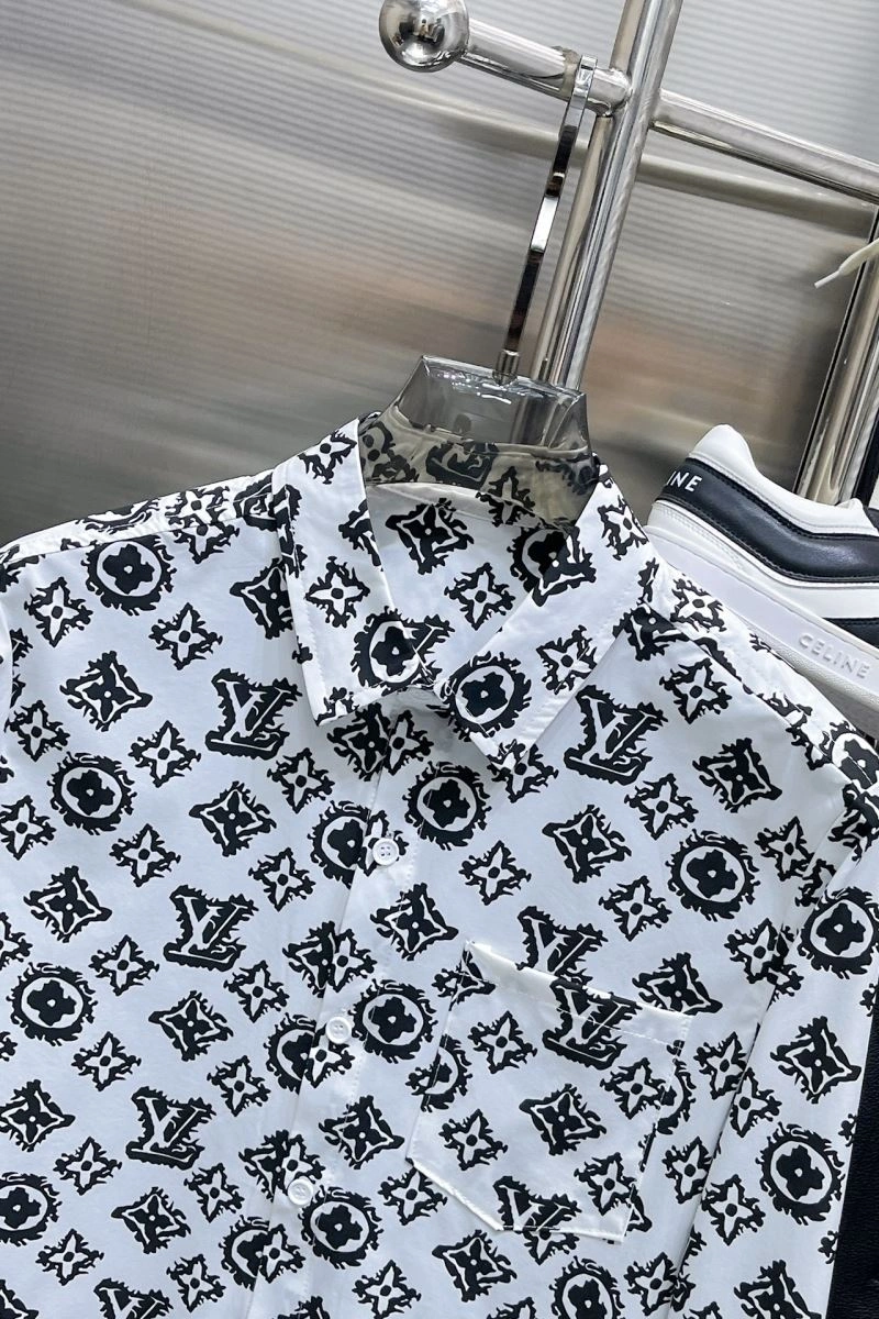 Affordable Louis Vuitton Shirts 137497