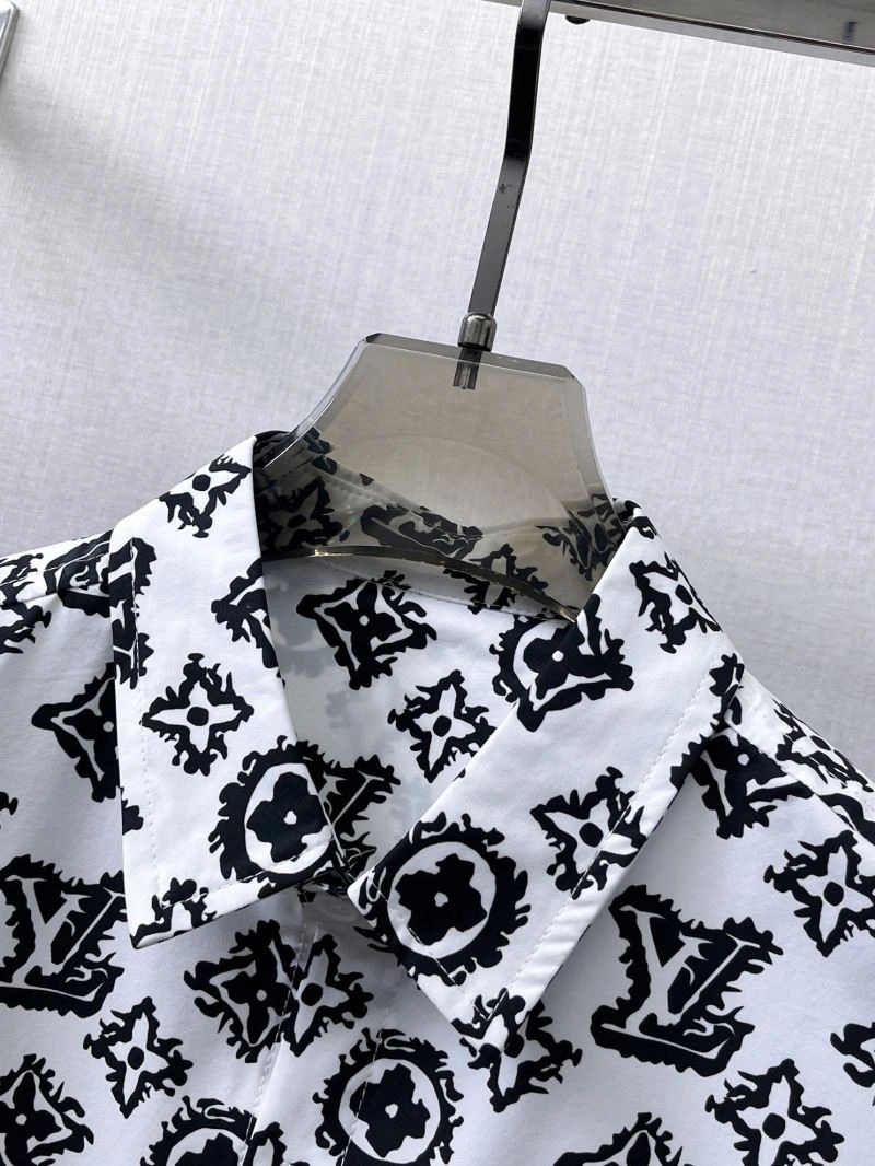 Louis Vuitton Shirts Chic 137469