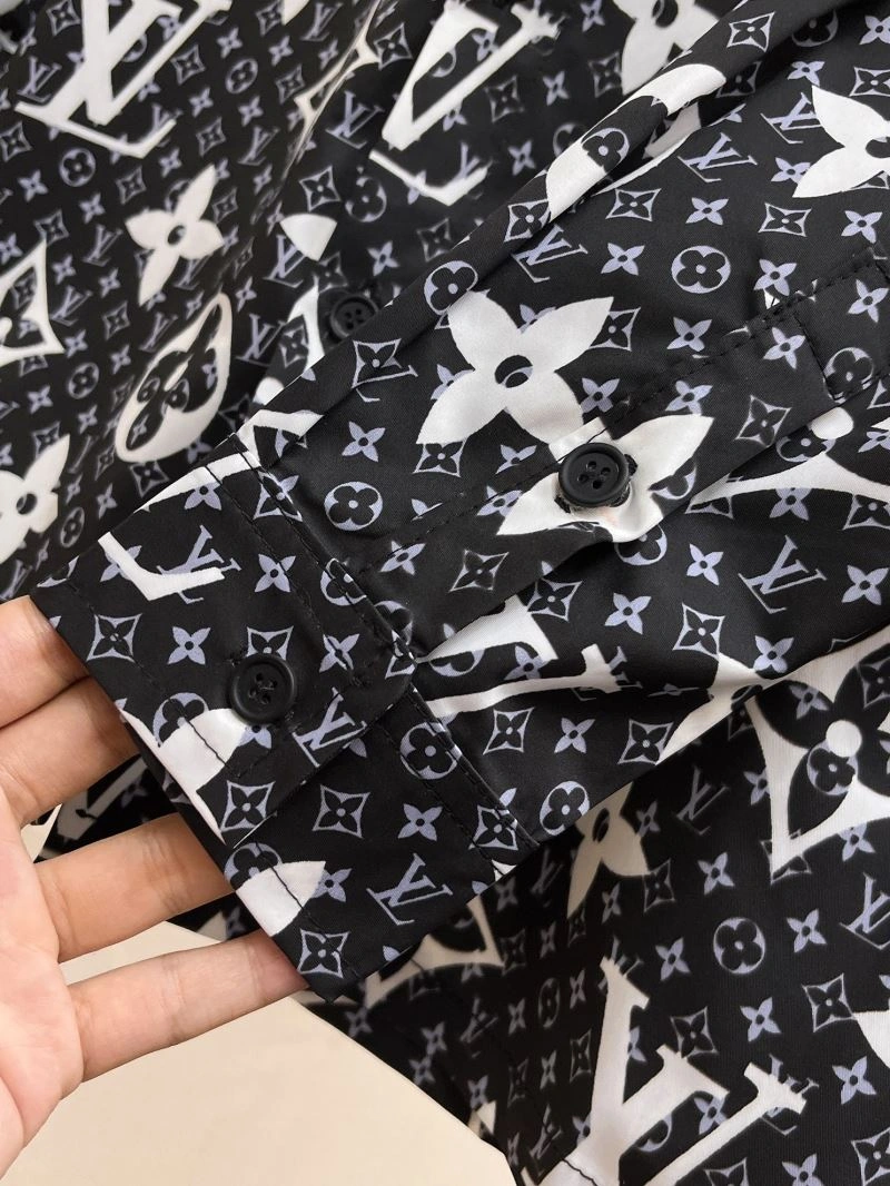 Louis Vuitton Shirts Durable 137451