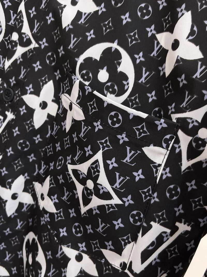 Louis Vuitton Shirts Durable 137451