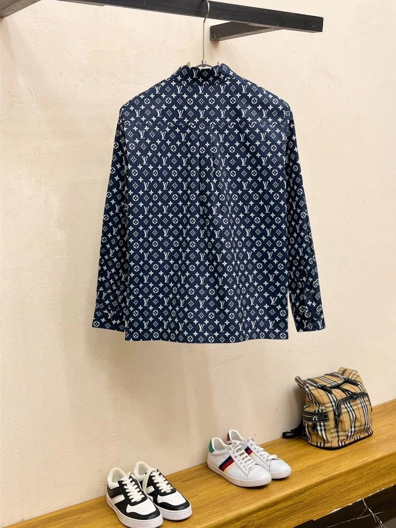 Louis Vuitton Shirts Sleek 137446