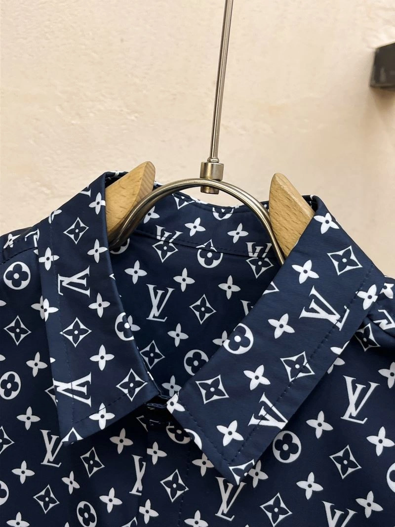 Louis Vuitton Shirts Sleek 137446