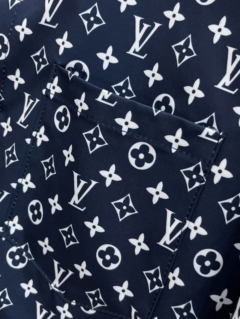 Louis Vuitton Shirts Sleek 137446