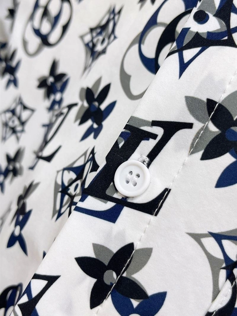 Classic Louis Vuitton Shirts 137441