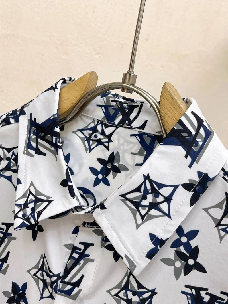 Classic Louis Vuitton Shirts 137441