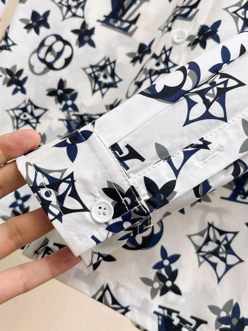 Classic Louis Vuitton Shirts 137441