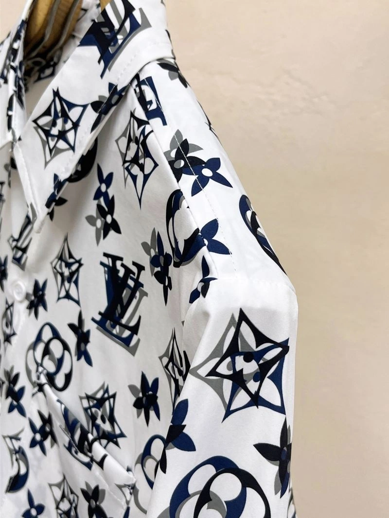 Classic Louis Vuitton Shirts 137441