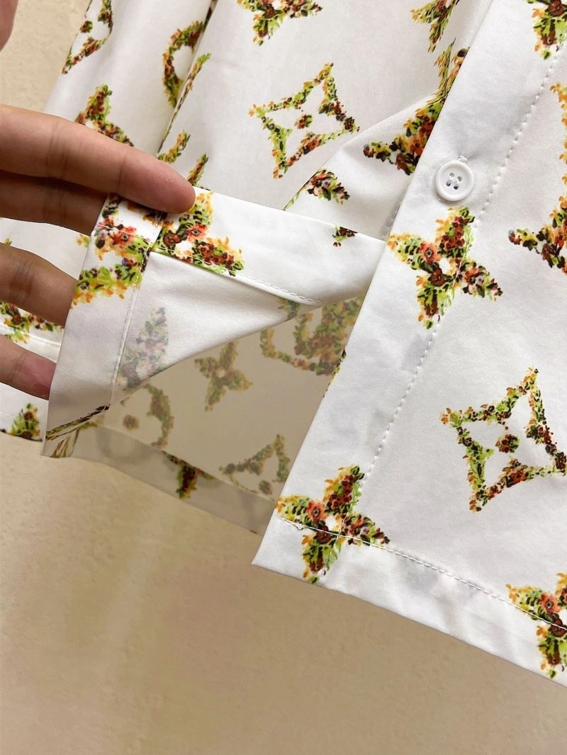 Casual Louis Vuitton Shirts 137481