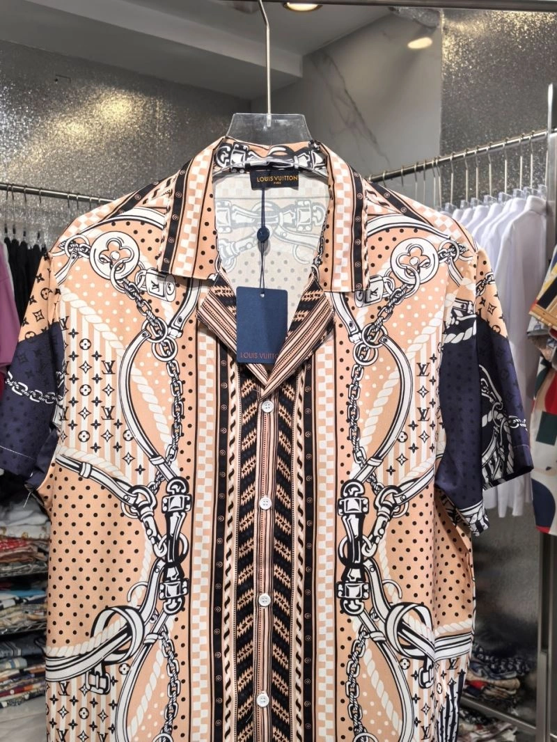 Louis Vuitton Shirts Colorful 136473