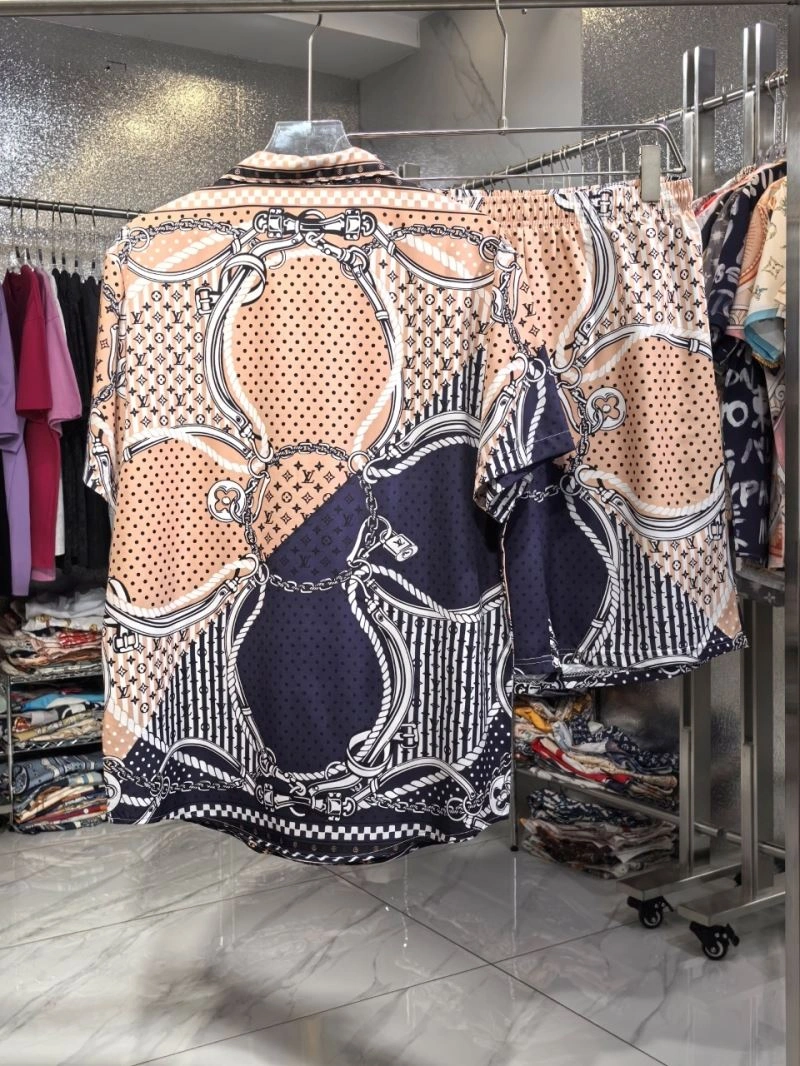 Louis Vuitton Shirts Colorful 136473