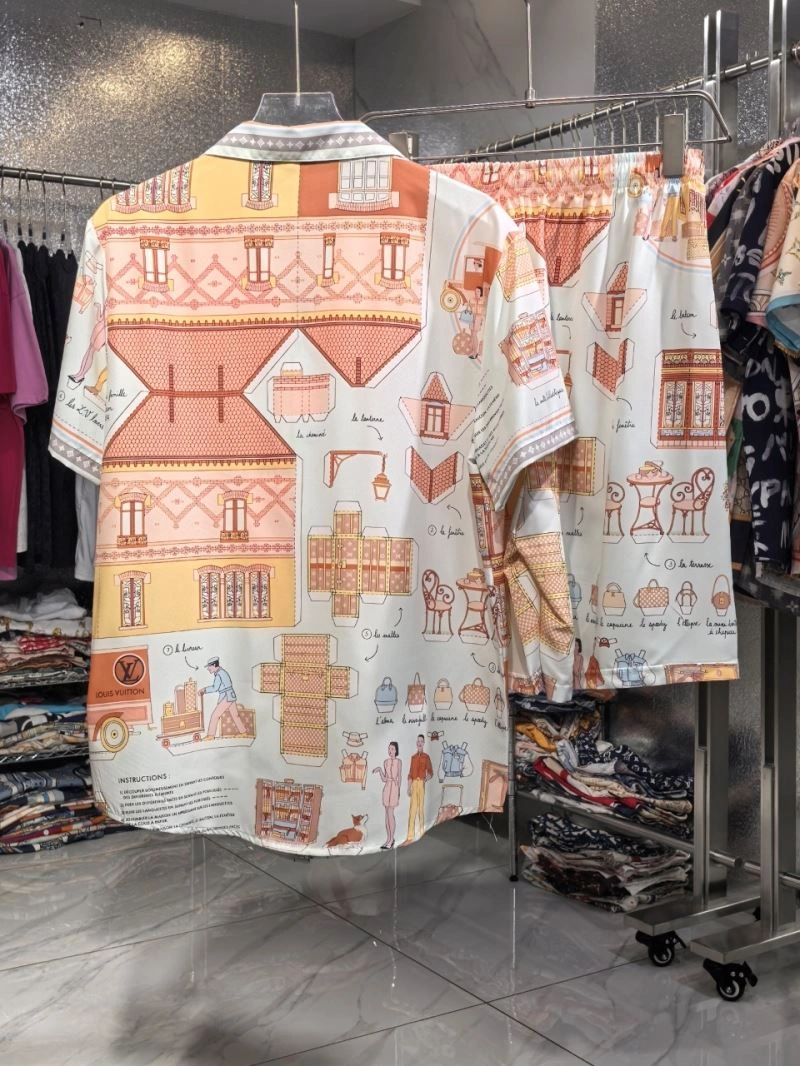 Louis Vuitton Shirts EyeCatching 136485