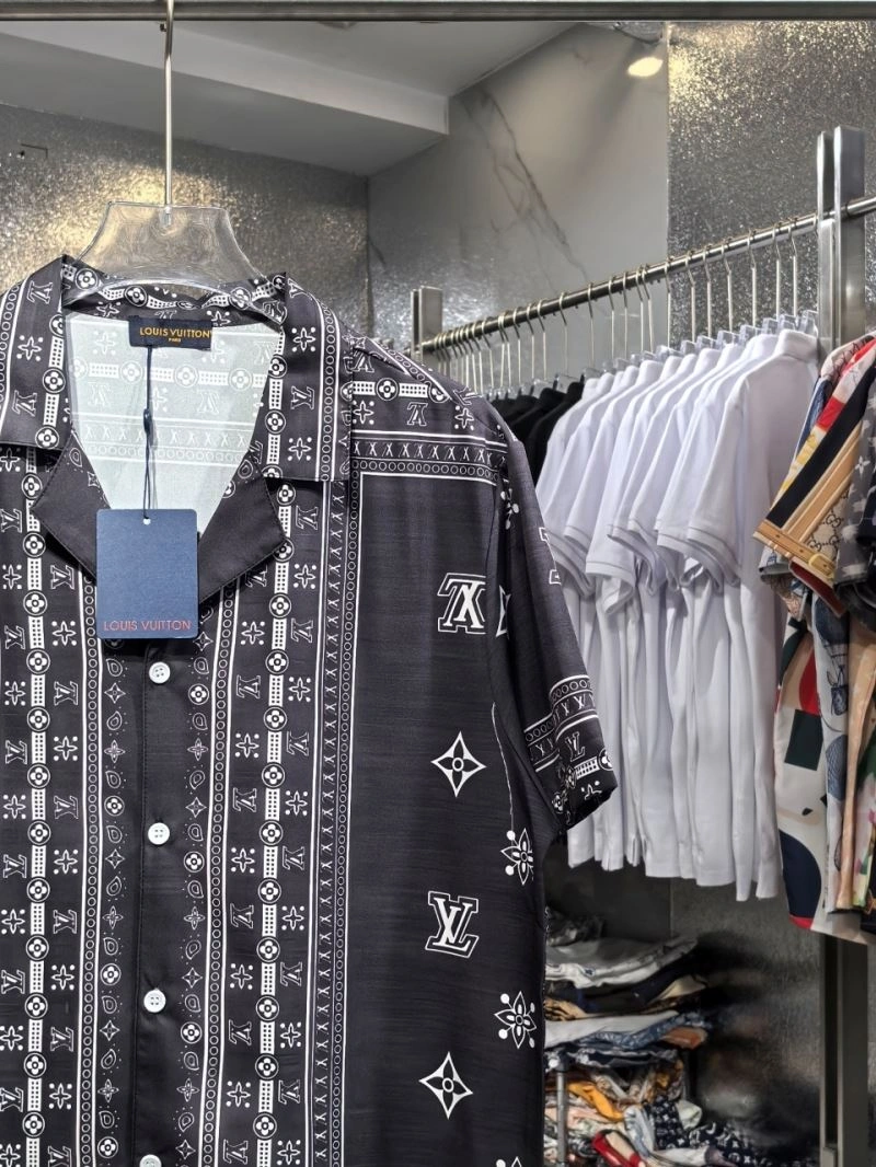 DailyWear Louis Vuitton Shirts 136476