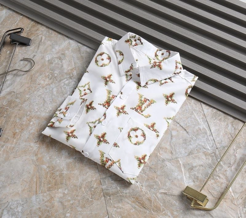 Premium Louis Vuitton Shirts 136471