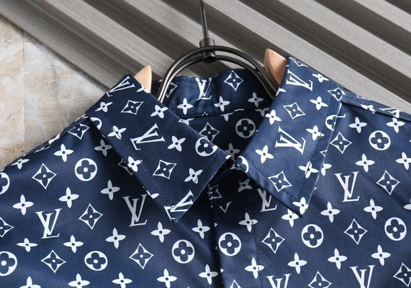 SoftTouch Louis Vuitton Shirts 136463