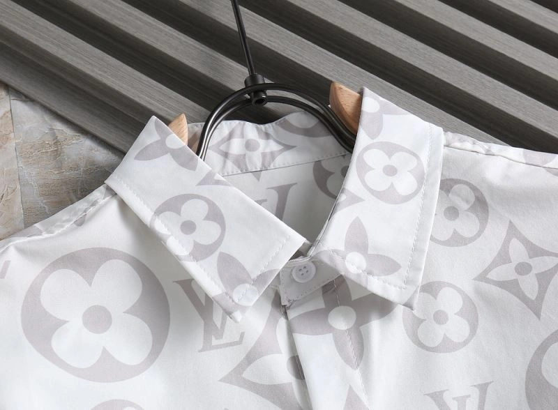 ZipUp Louis Vuitton Shirts 136467