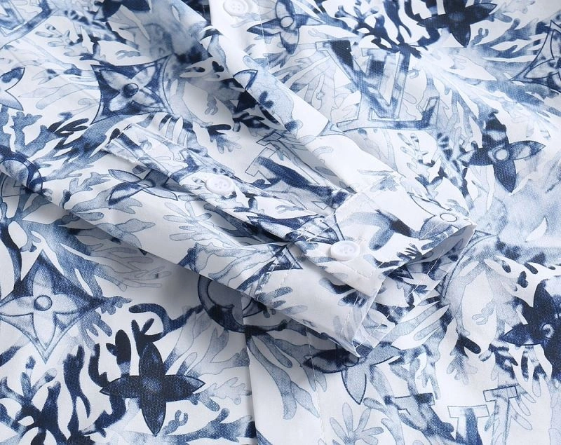 Seasonal Louis Vuitton Shirts 136466