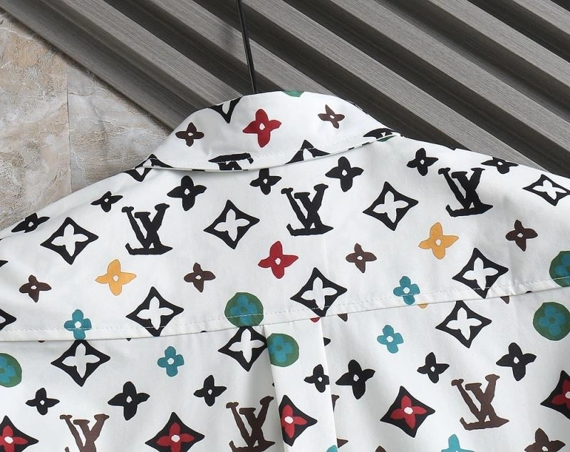 WellDesigned Louis Vuitton Shirts 136458