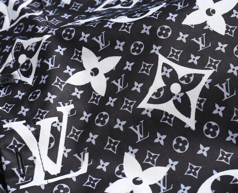 Trendsetting Louis Vuitton Shirts 136477