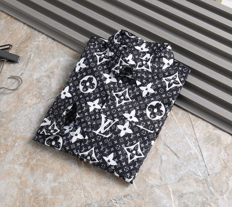 Trendsetting Louis Vuitton Shirts 136477