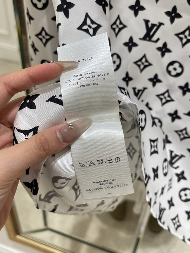 WeatherProof Louis Vuitton Shirts 131047