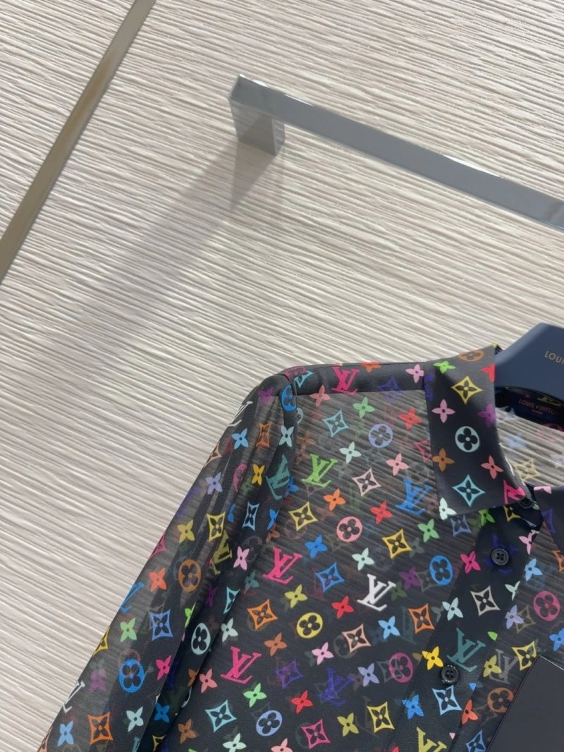 FashionForward Louis Vuitton Shirts 131739