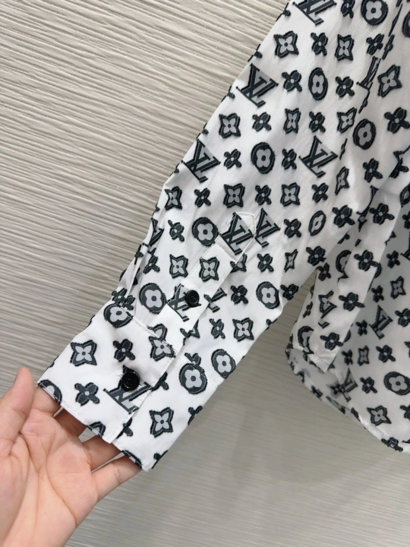 Louis Vuitton Shirts FashionForward 131732