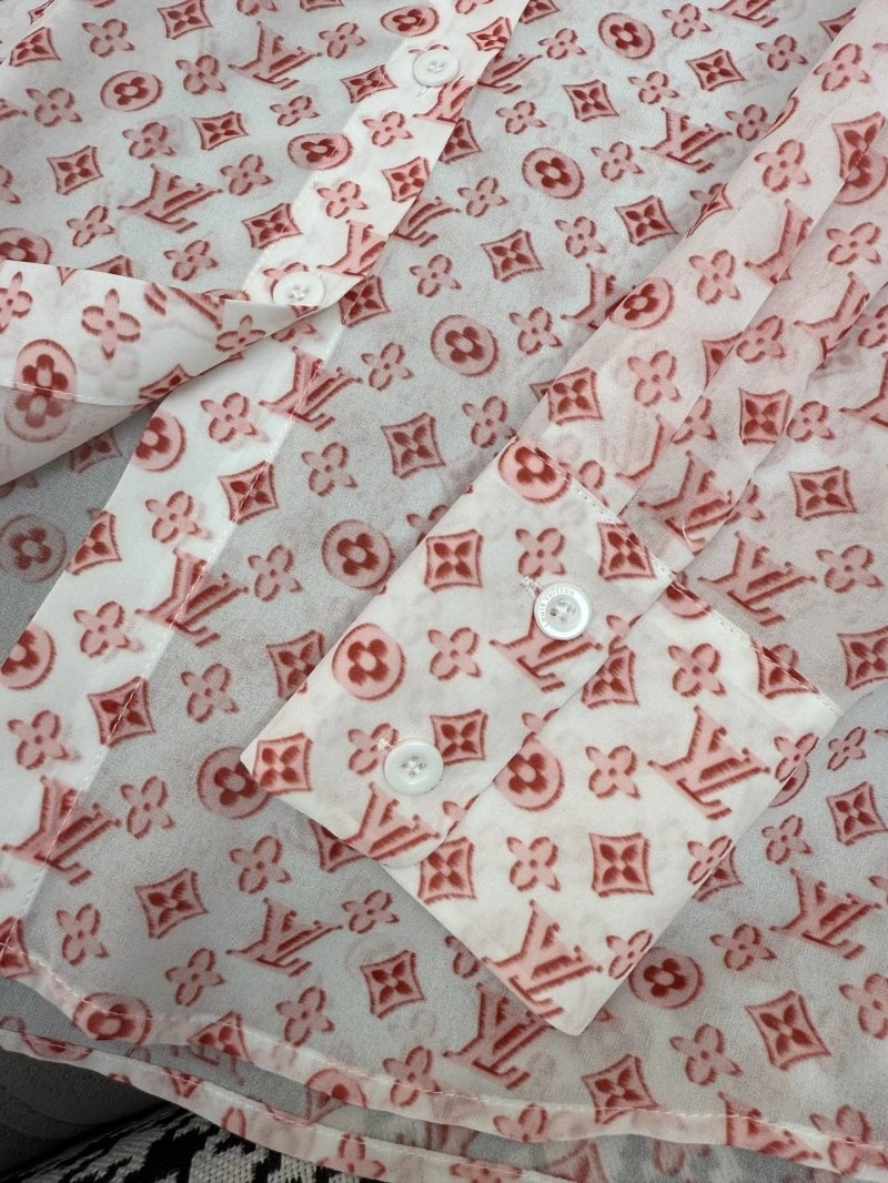 UrbanChic Louis Vuitton Shirts 131726