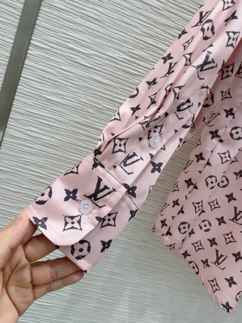 Vibrant Louis Vuitton Shirts 131714