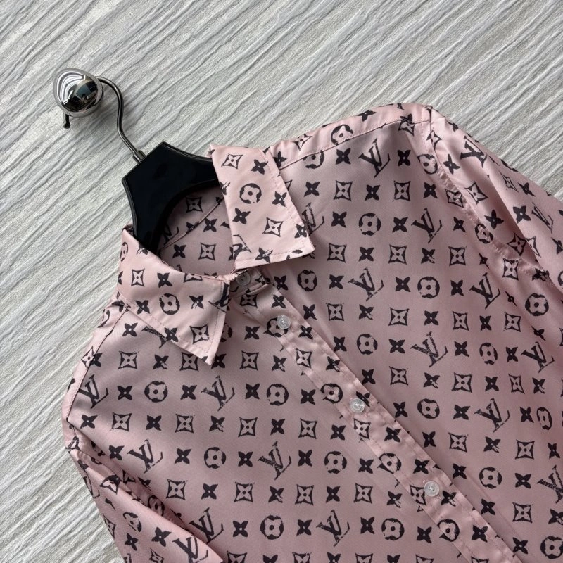 Stylish Louis Vuitton Shirts 131711