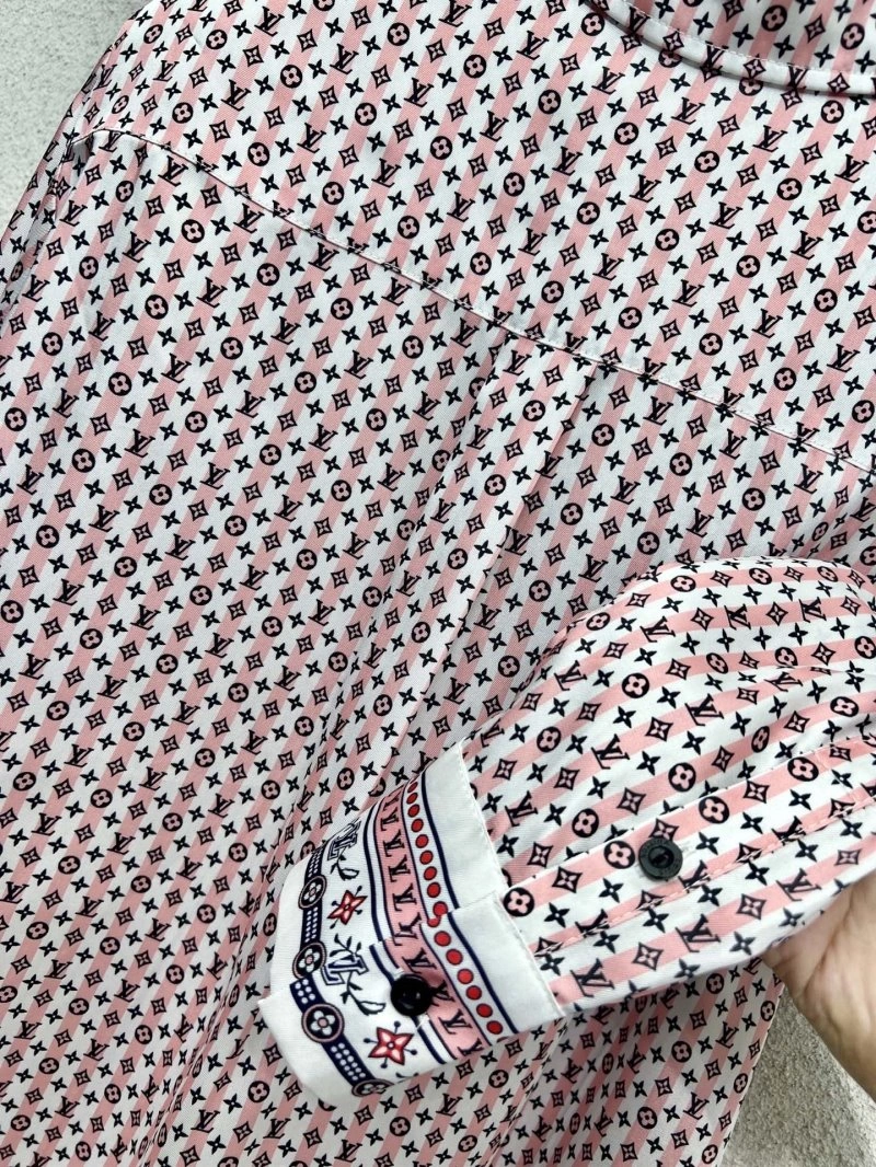 Effortless Louis Vuitton Shirts 131703