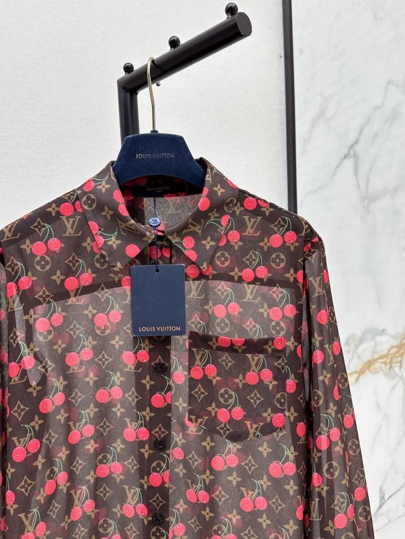 EyeCatching Louis Vuitton Shirts 130692