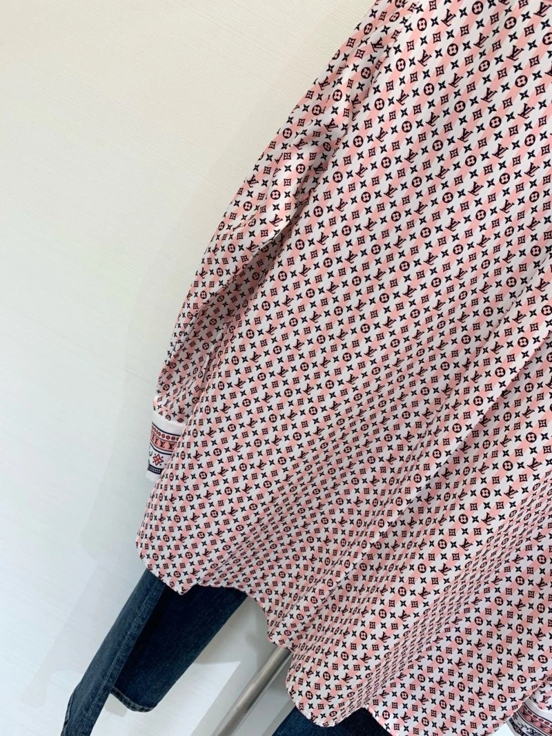 Unisex Louis Vuitton Shirts 130684