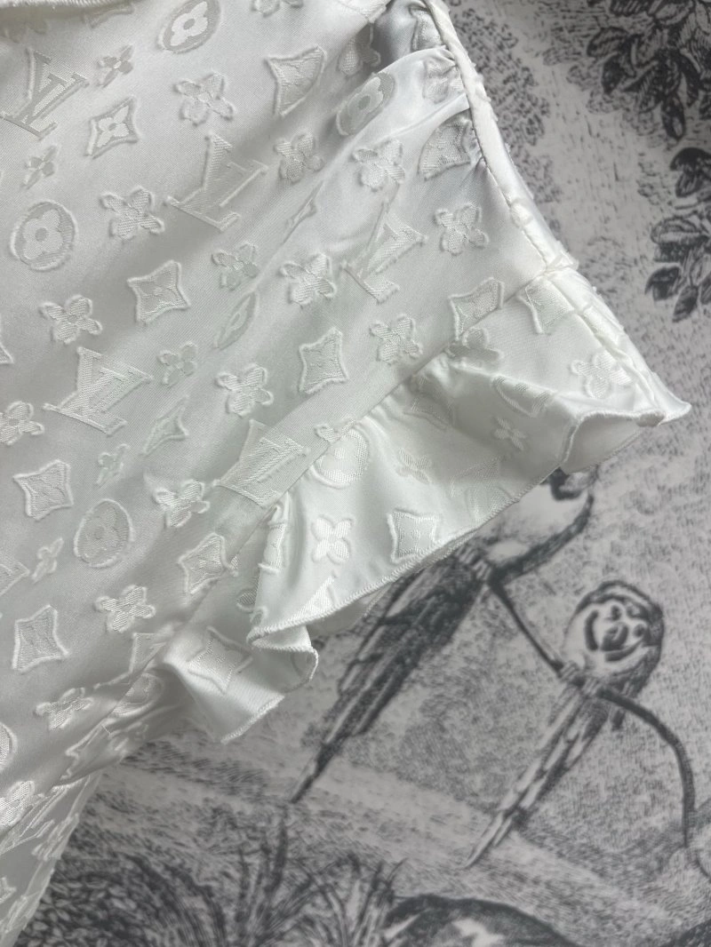 Louis Vuitton Shirts Youthful 130673