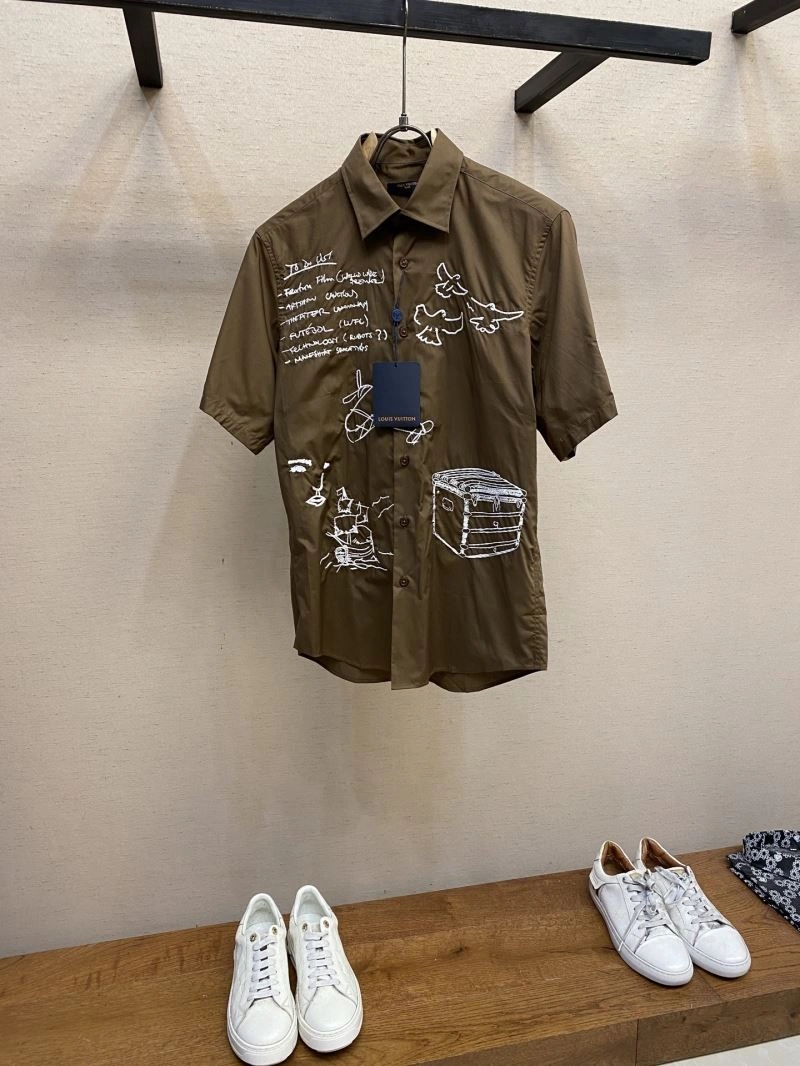 Snug Louis Vuitton Shirts 135778