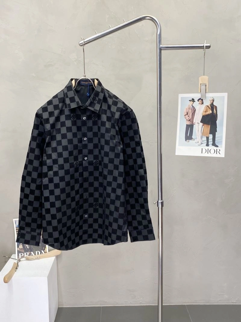 ModernLook Louis Vuitton Shirts 134868