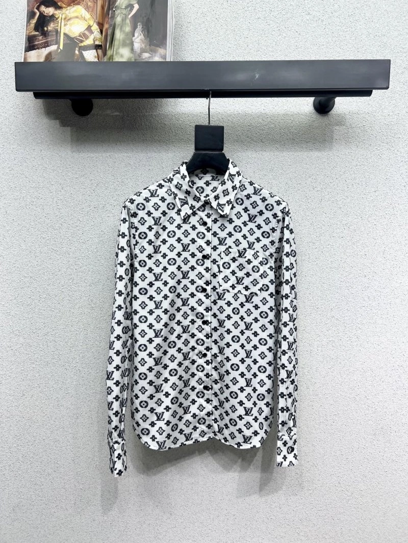 Popular Louis Vuitton Shirts 131363