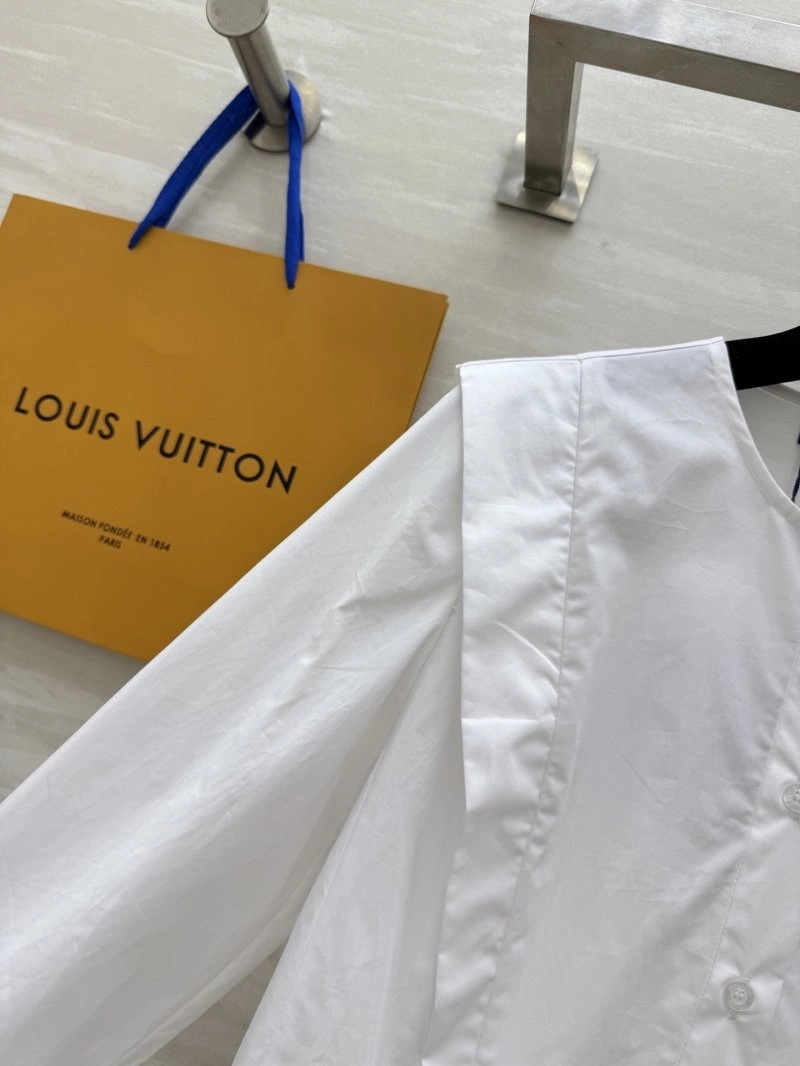 Minimalist Louis Vuitton Shirts 131252