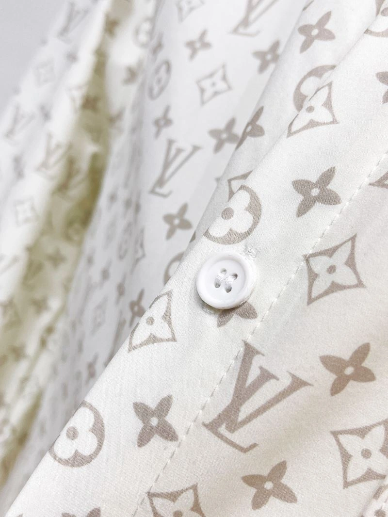 EyeCatching Louis Vuitton Shirts 133786