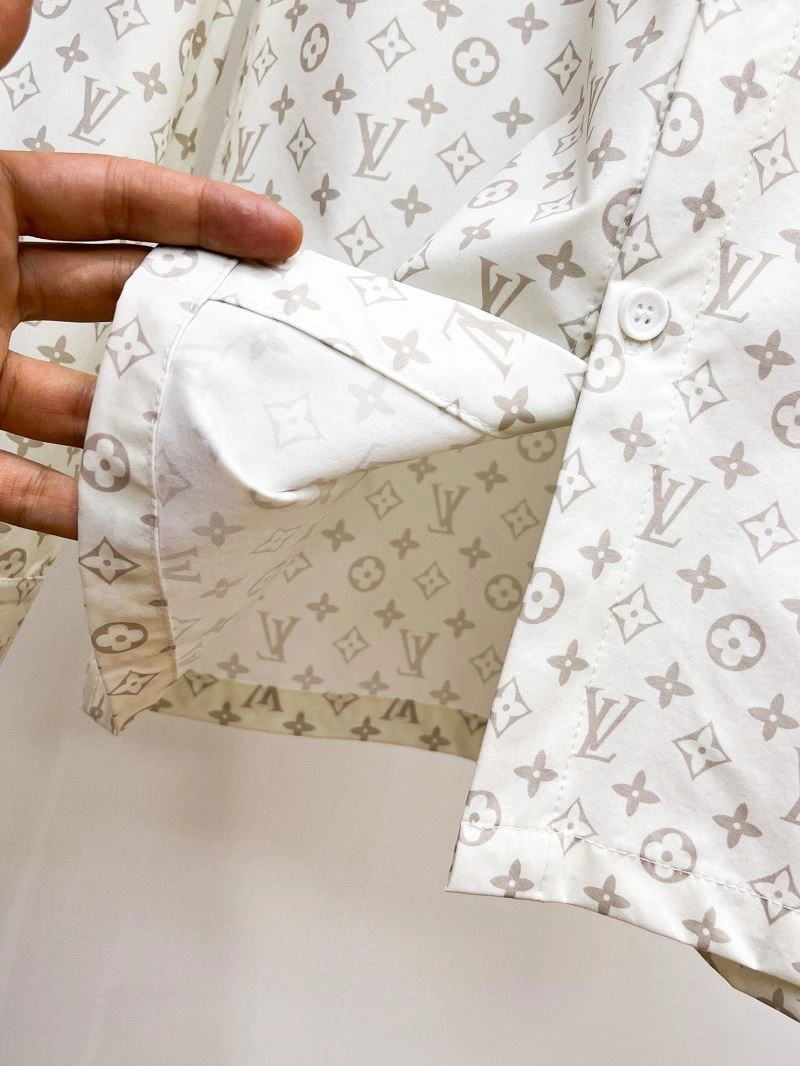 EyeCatching Louis Vuitton Shirts 133786