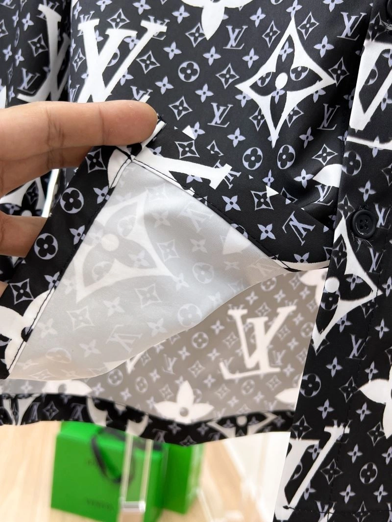 SmartChoice Louis Vuitton Shirts 133770